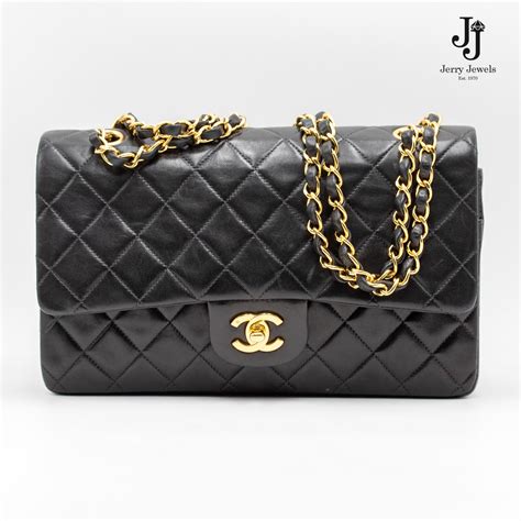 riconoscere chanel 2.55 originale|Borsa Chanel: come riconoscere l'originale e un falso.